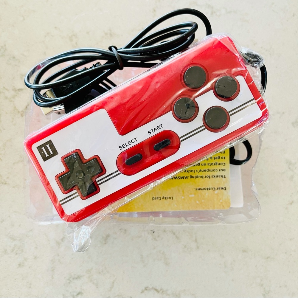 Handheld Video Game Console (Retro) - Picture 3 of 7